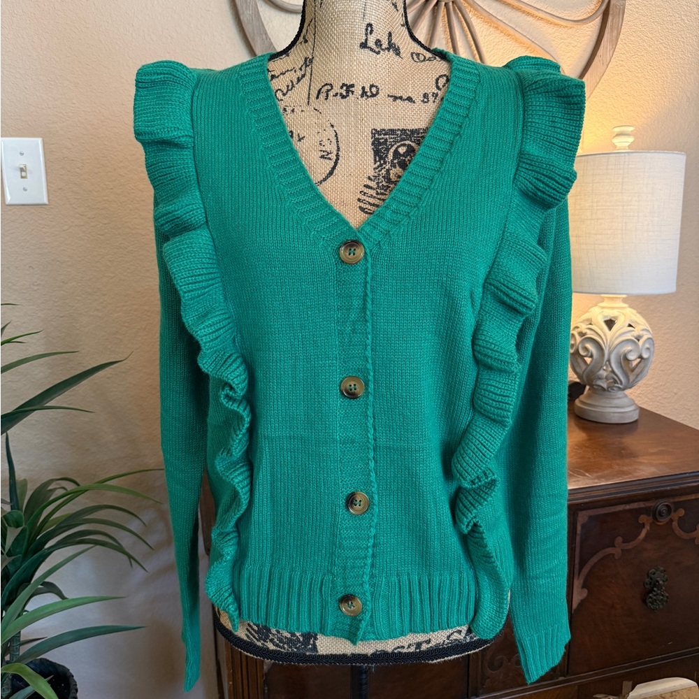 New Hayden Kelly Green Ruffle Button-Up Sweater